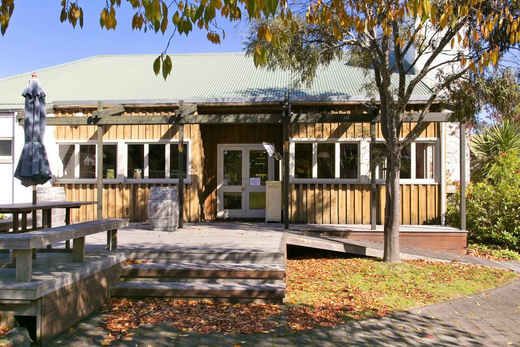 Turangi Bridge Motel Exterior photo